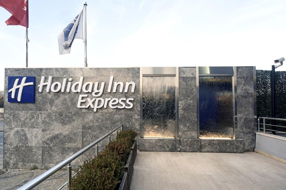 Holiday Inn Express Istanbul-Altunizade By Ihg Εξωτερικό φωτογραφία