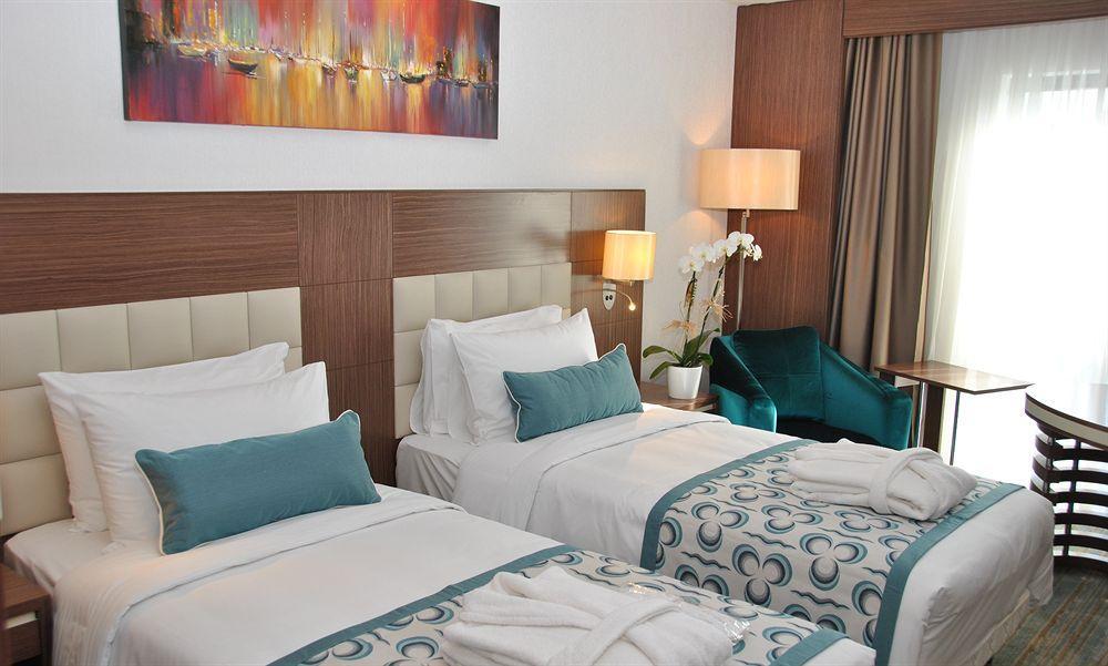Holiday Inn Express Istanbul-Altunizade By Ihg Εξωτερικό φωτογραφία