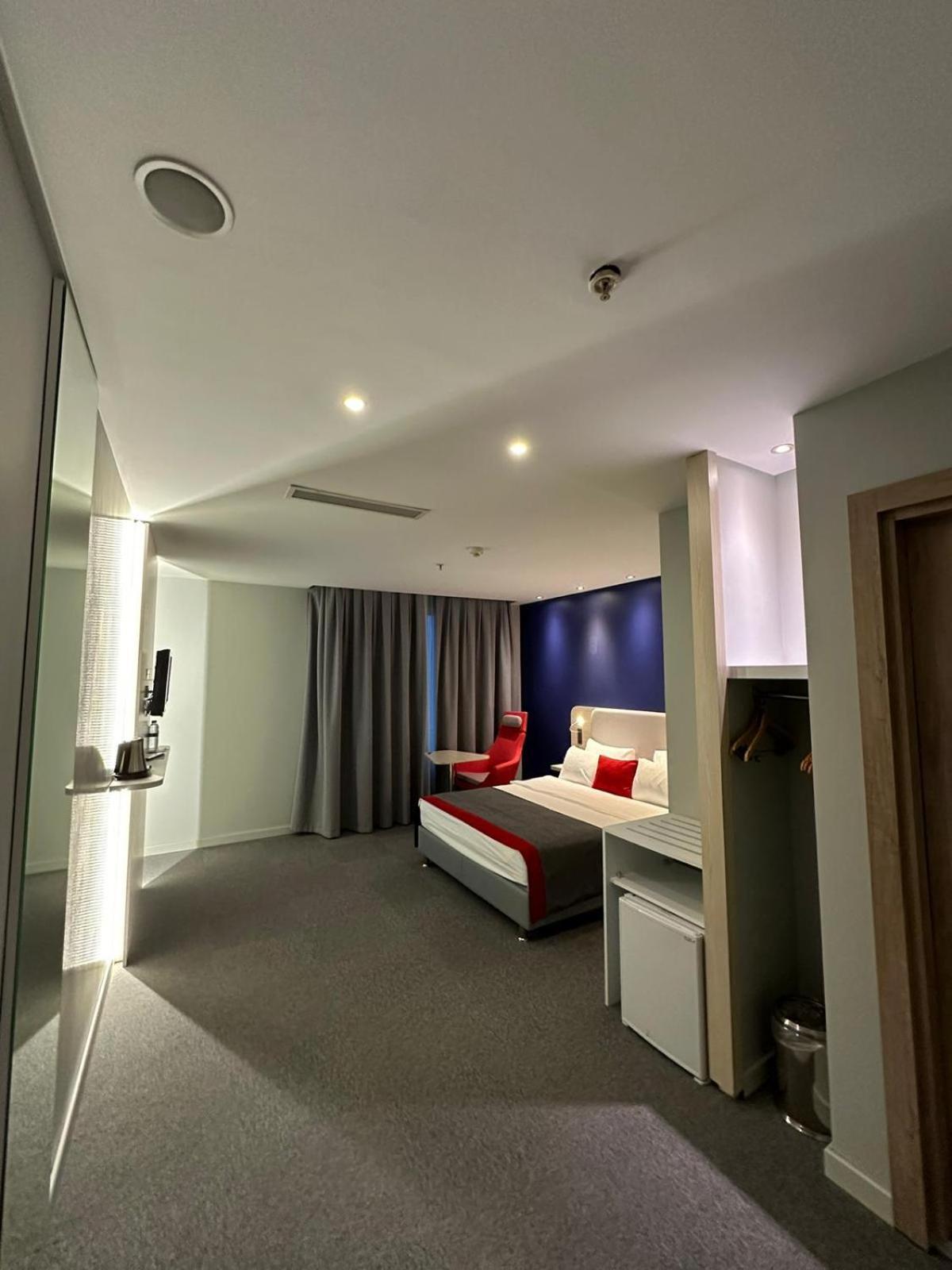 Holiday Inn Express Istanbul-Altunizade By Ihg Εξωτερικό φωτογραφία