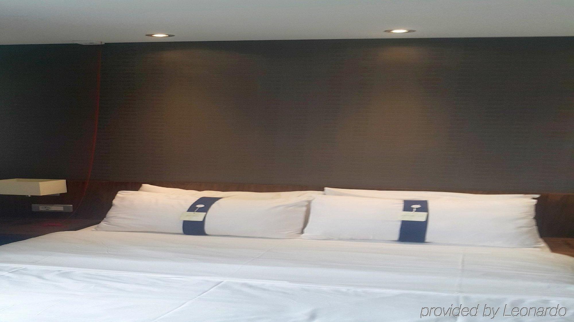 Holiday Inn Express Istanbul-Altunizade By Ihg Εξωτερικό φωτογραφία