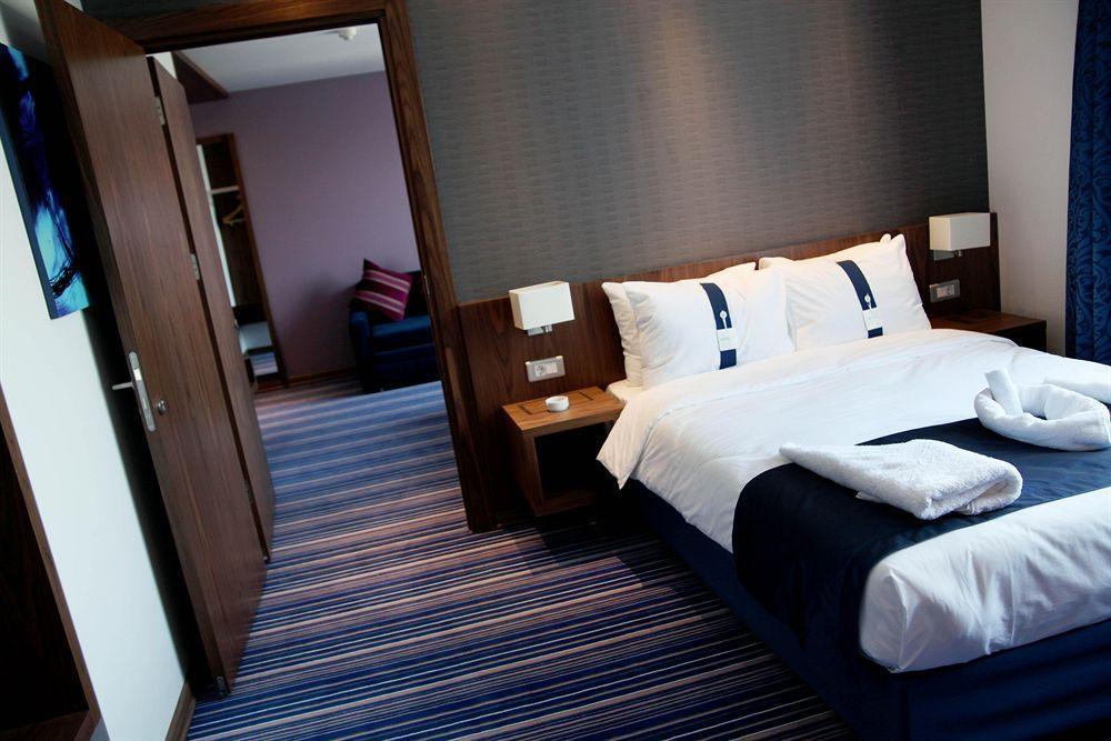Holiday Inn Express Istanbul-Altunizade By Ihg Δωμάτιο φωτογραφία