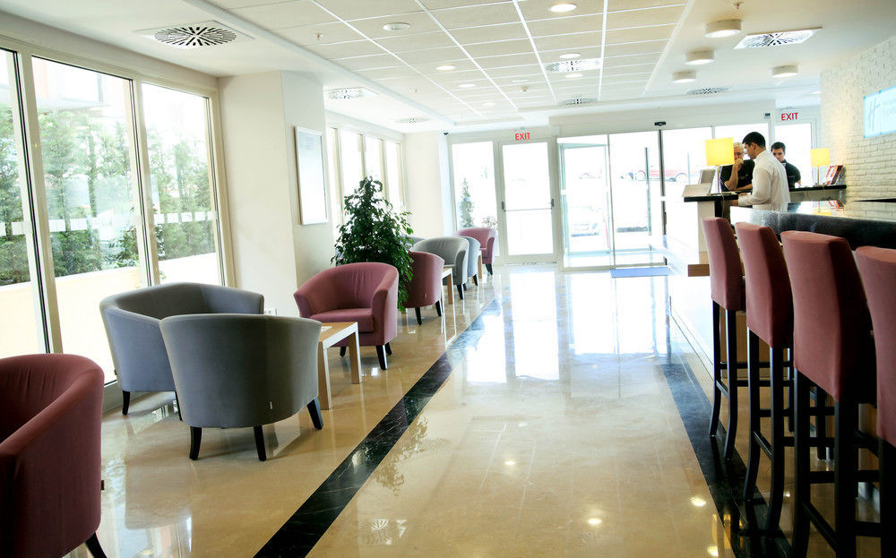 Holiday Inn Express Istanbul-Altunizade By Ihg Εξωτερικό φωτογραφία