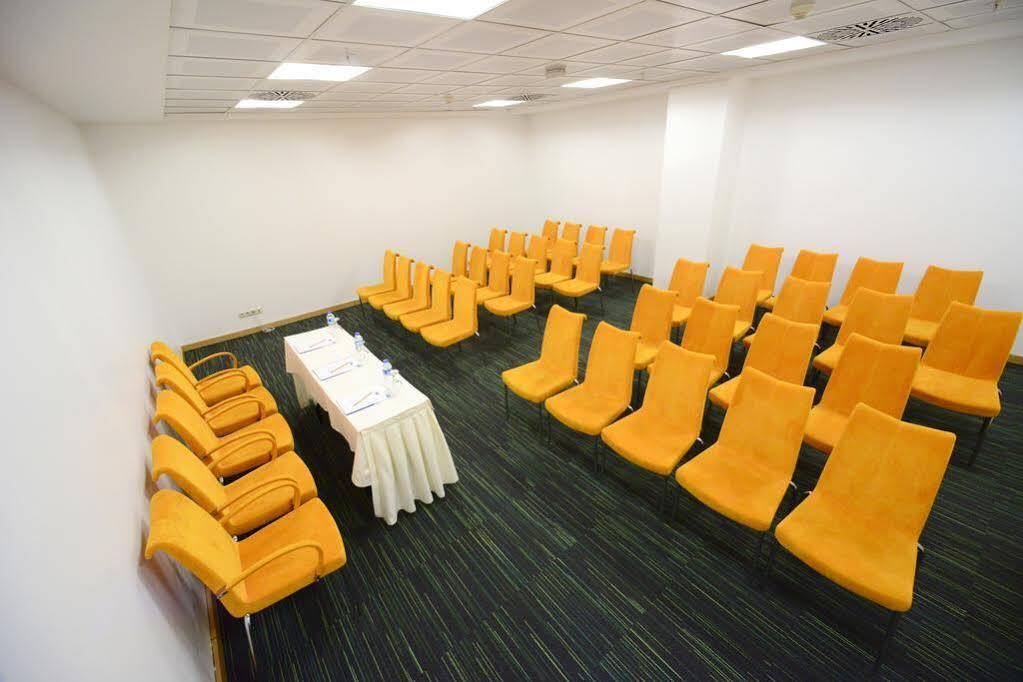 Holiday Inn Express Istanbul-Altunizade By Ihg Εξωτερικό φωτογραφία
